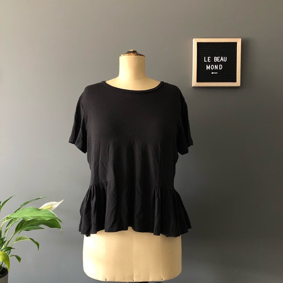 🌞2/$30 Aritzia Sunday Best Minerva T-Shirt Medium
